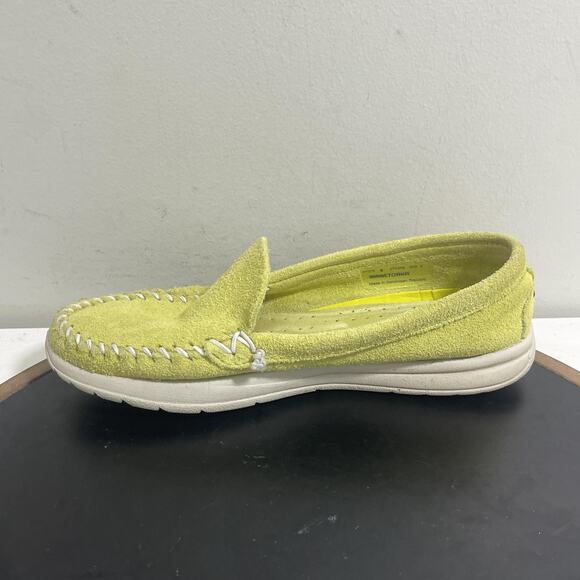 Minnetonka Shoes Womens Size 8 Yellow Suede Slip On Moccasins Comfort Loafers - Picture 6 of 11